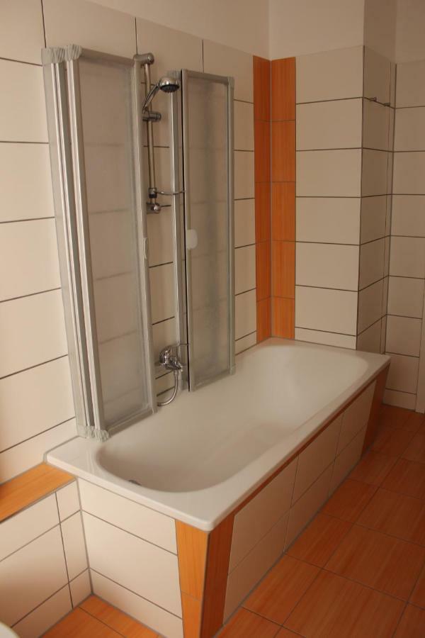 Gaestewohnung In Doebeln Exteriör bild