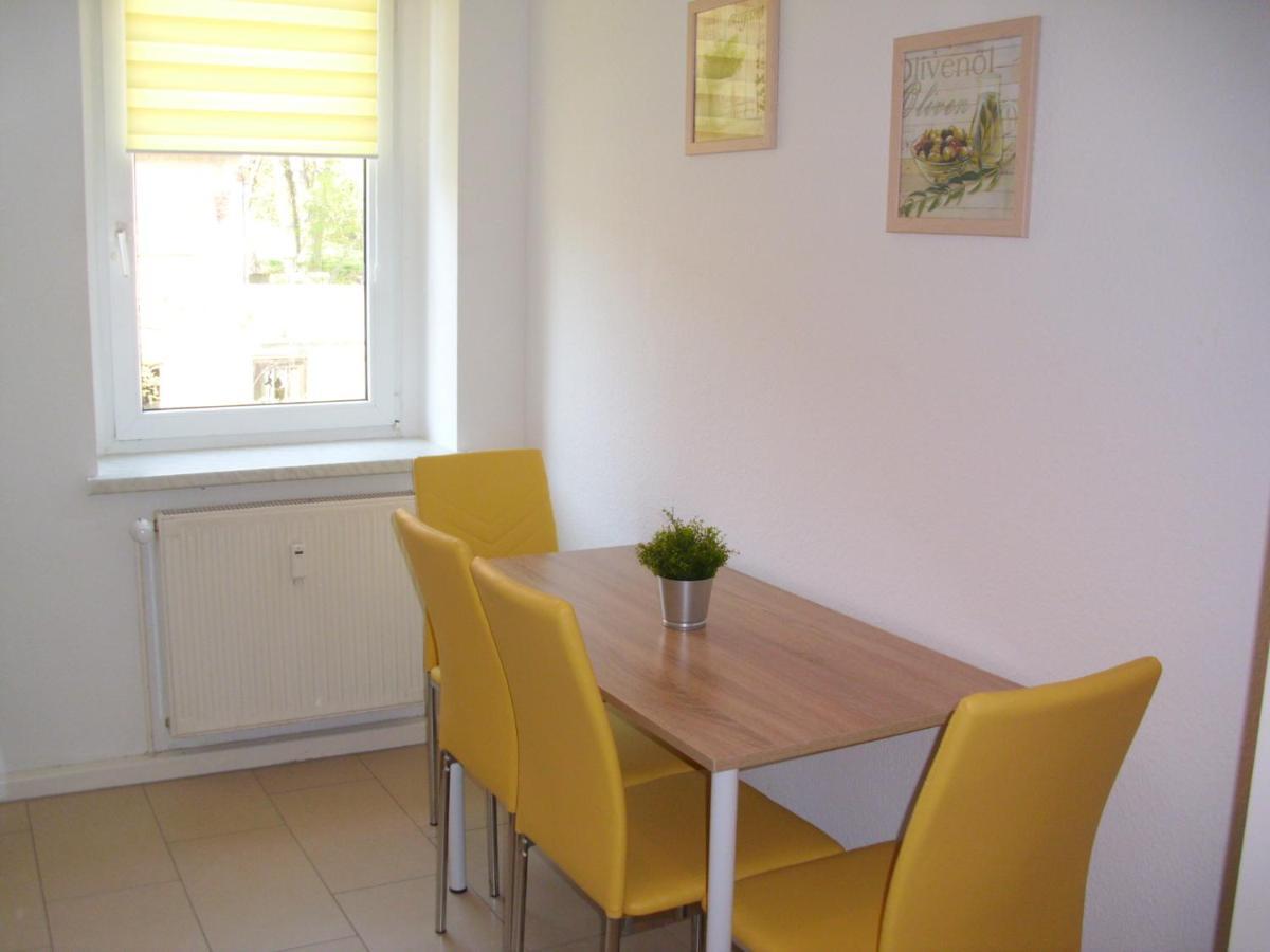 Gaestewohnung In Doebeln Exteriör bild